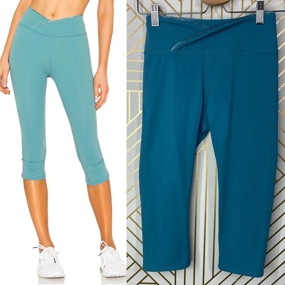 Free People Movement Mid-Rise Get Shorty‎ Leggings